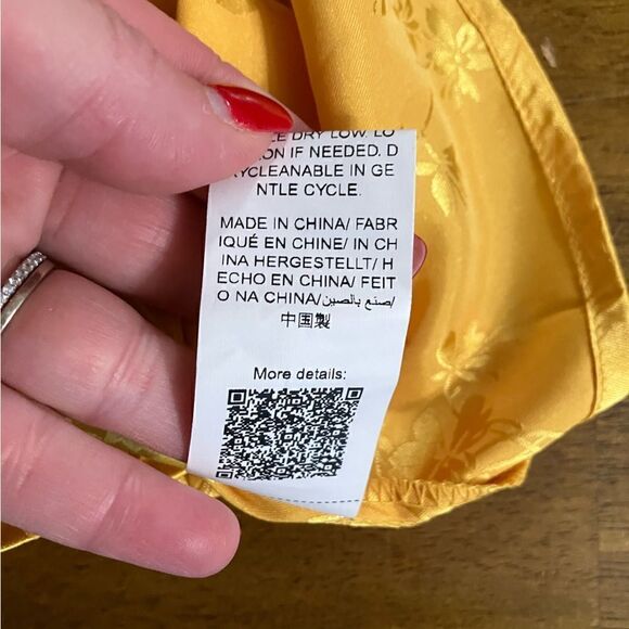 Golden Yellow Crop Top Sz Small SHEIN - Picture 9 of 9